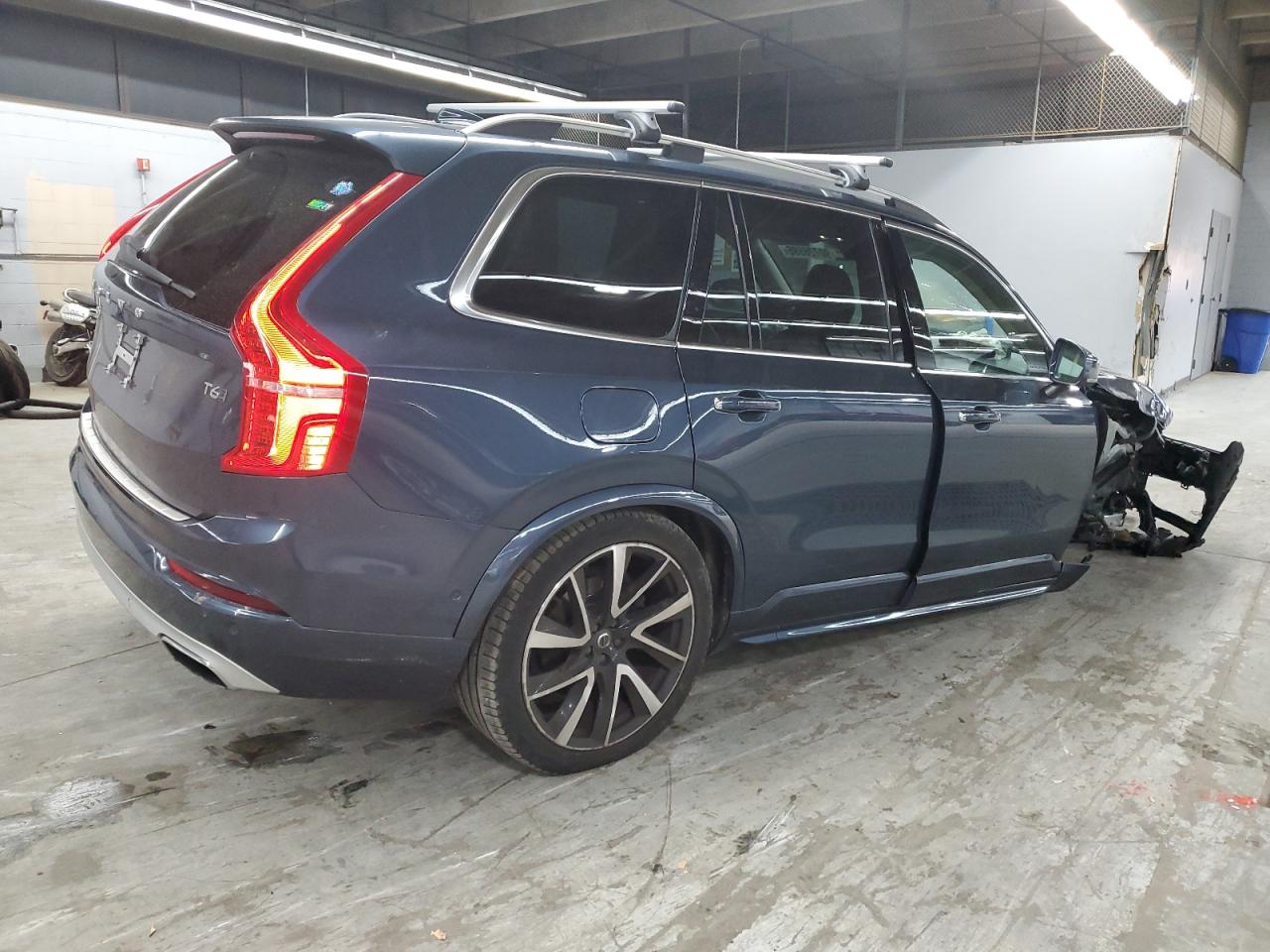 VOLVO XC90 T6