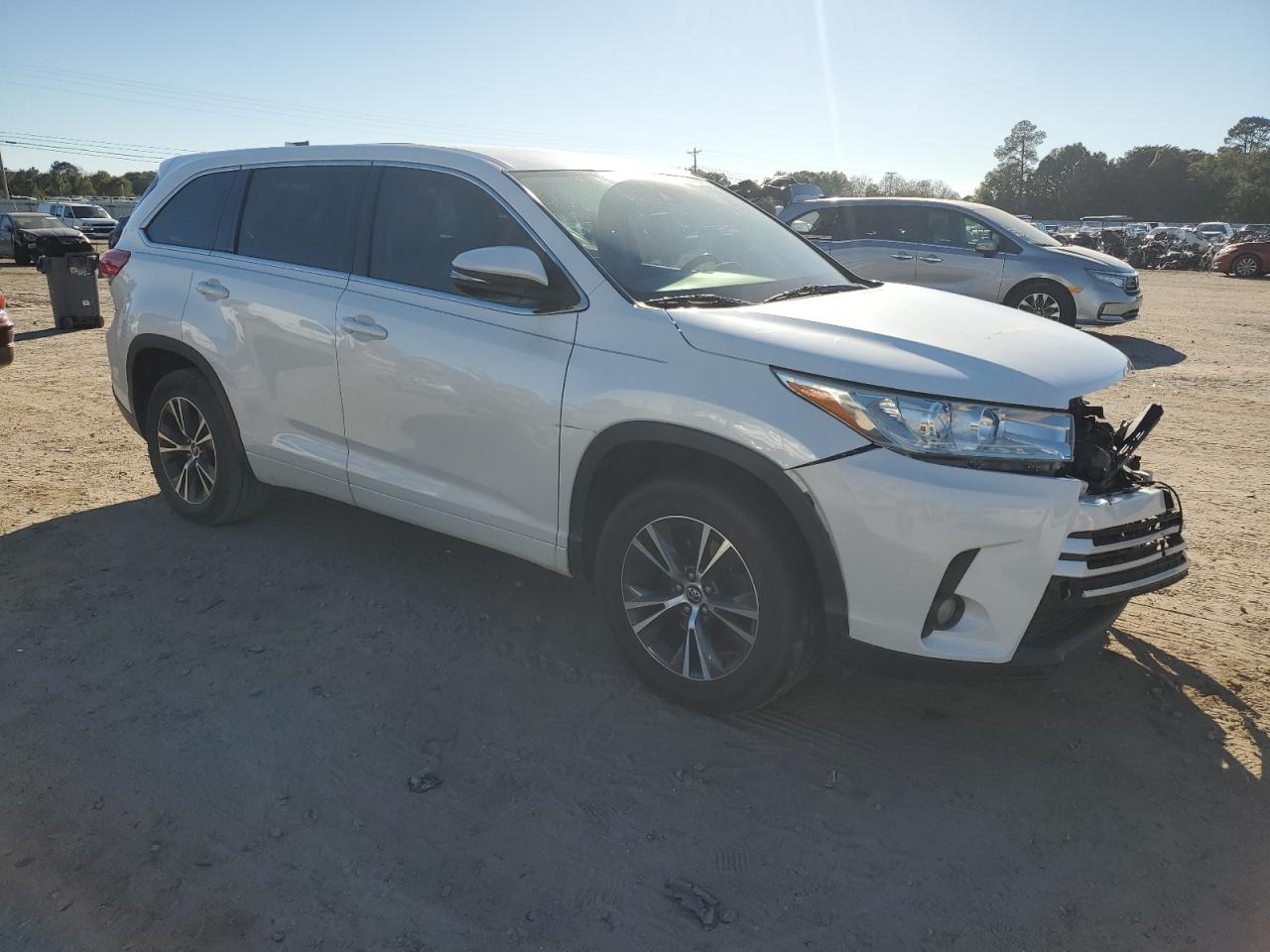 TOYOTA HIGHLANDER LE