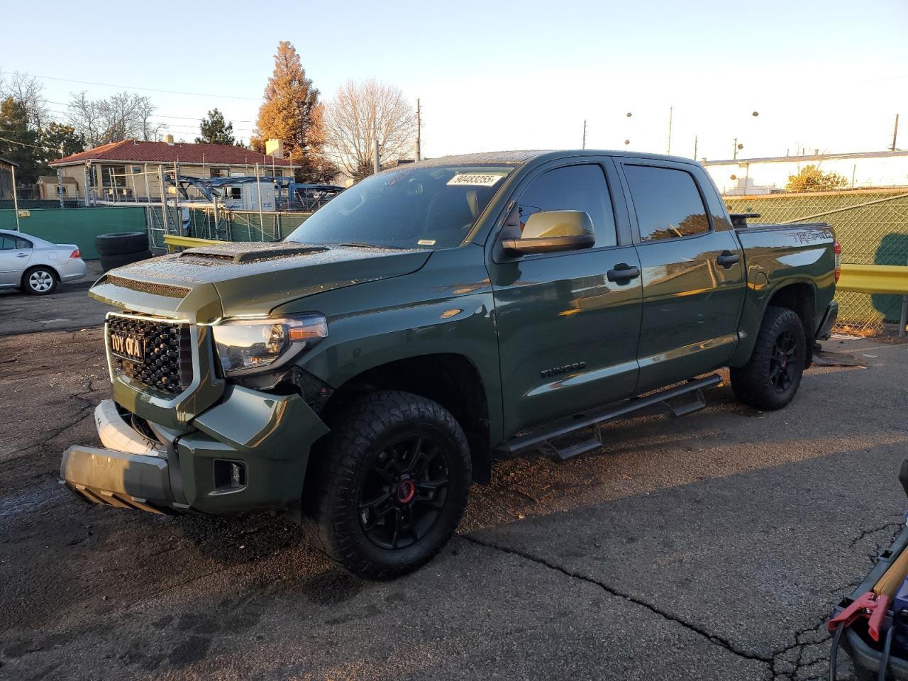 TOYOTA TUNDRA CREWMAX SR5