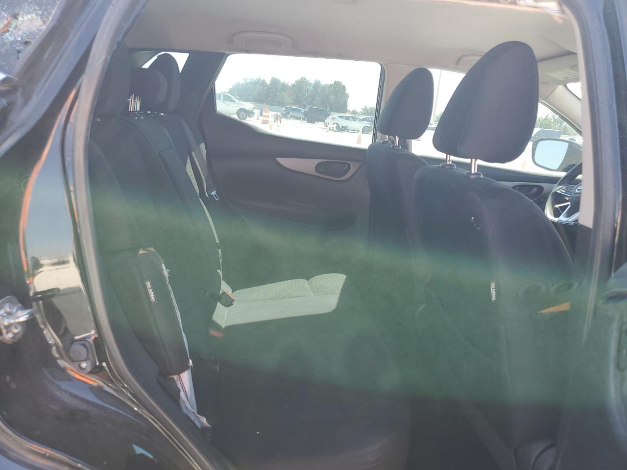 NISSAN ROGUE SPORT S