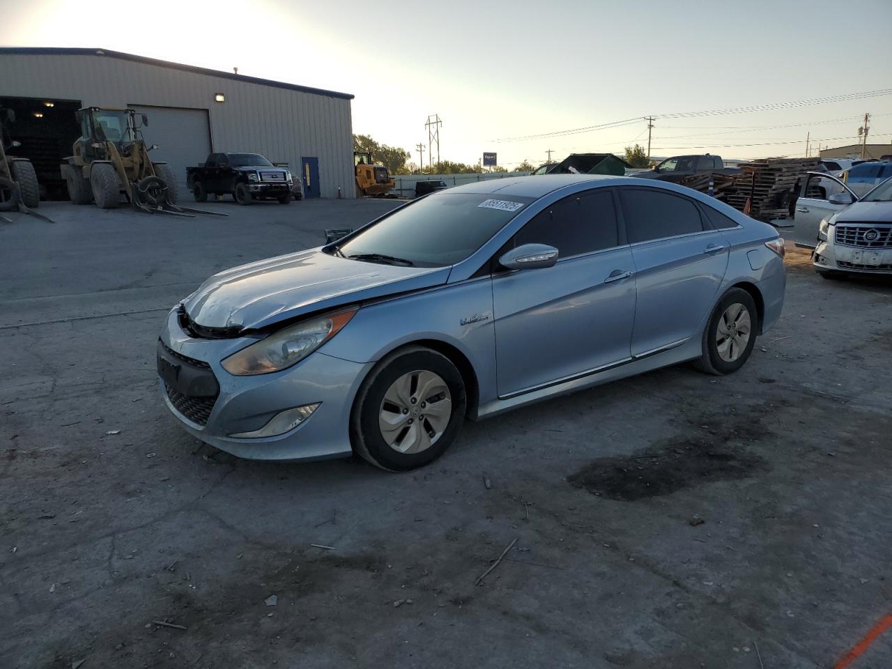 HYUNDAI SONATA HYBRID