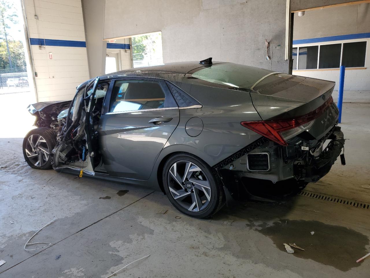 HYUNDAI ELANTRA LIMITED