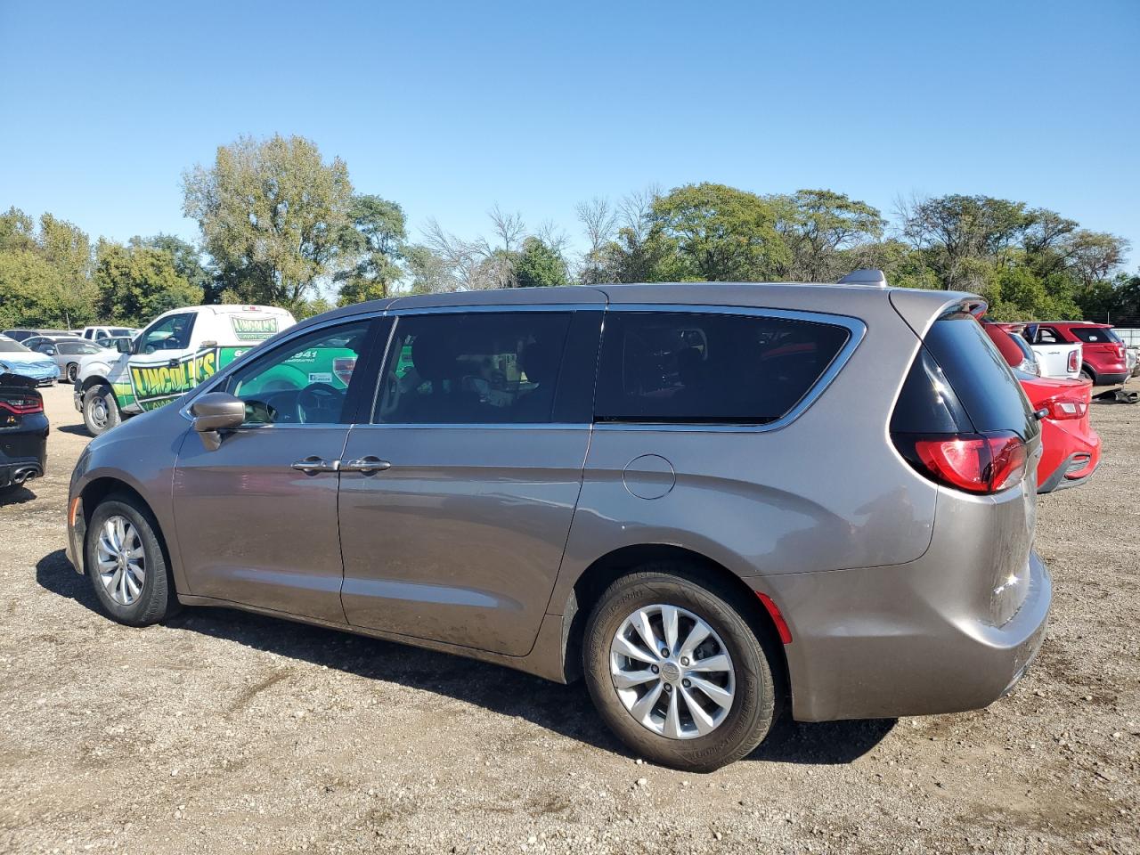 CHRYSLER PACIFICA TOURING PLUS