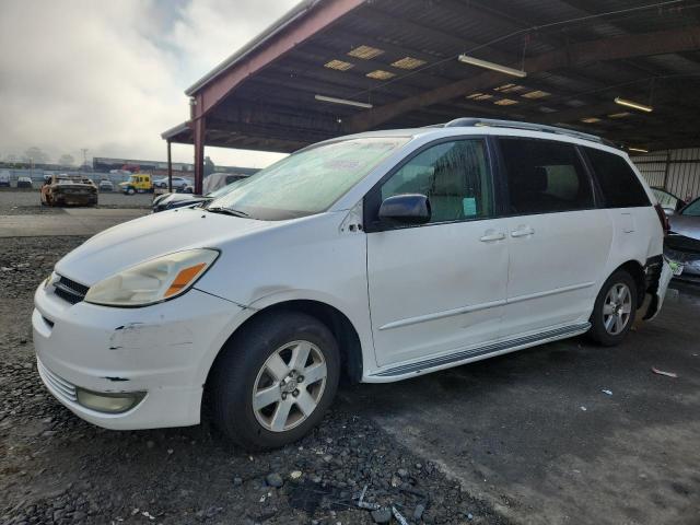 Global Auto Auctions: 2004 TOYOTA SIENNA XLE