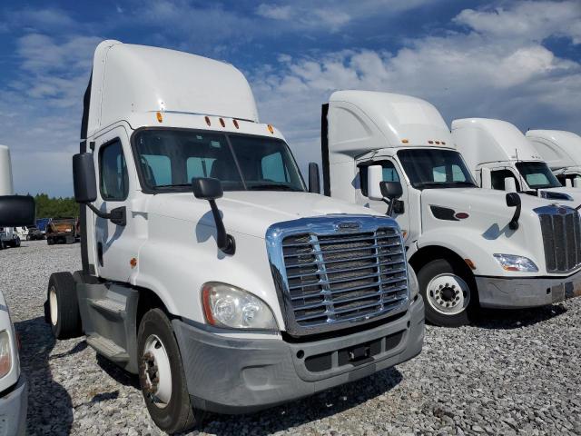 Global Auto Auctions: 2015 FREIGHTLINER CASCADIA
