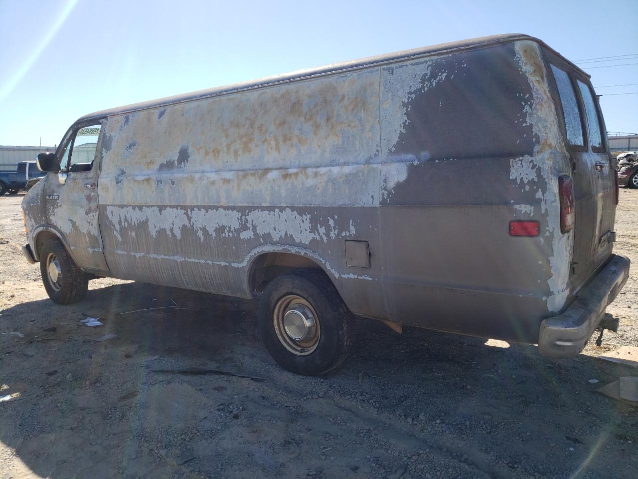 Lot #3301791347 1992 DODGE RAM WAG B2