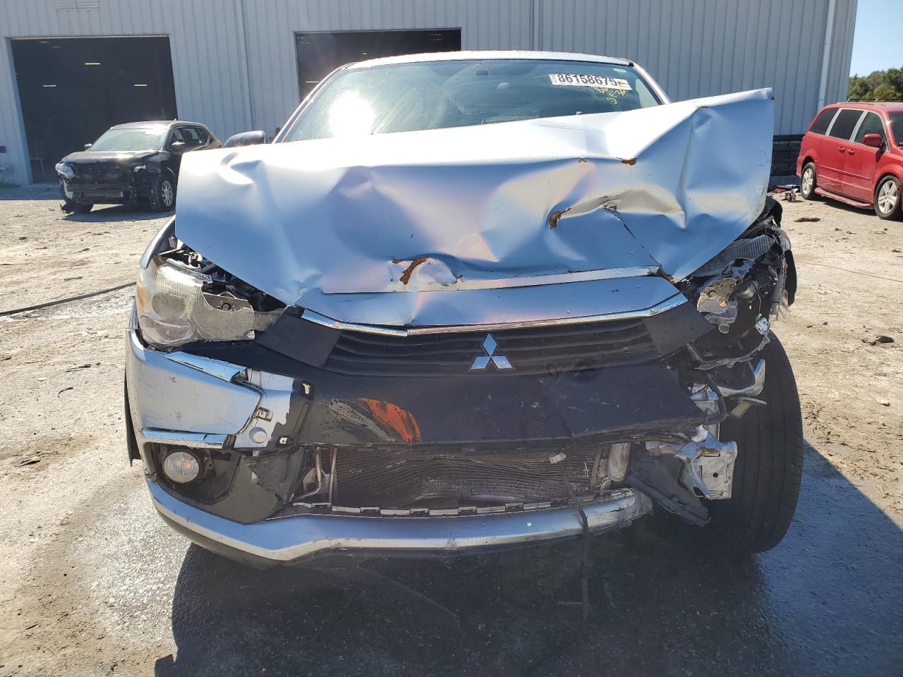 MITSUBISHI OUTLANDER ES