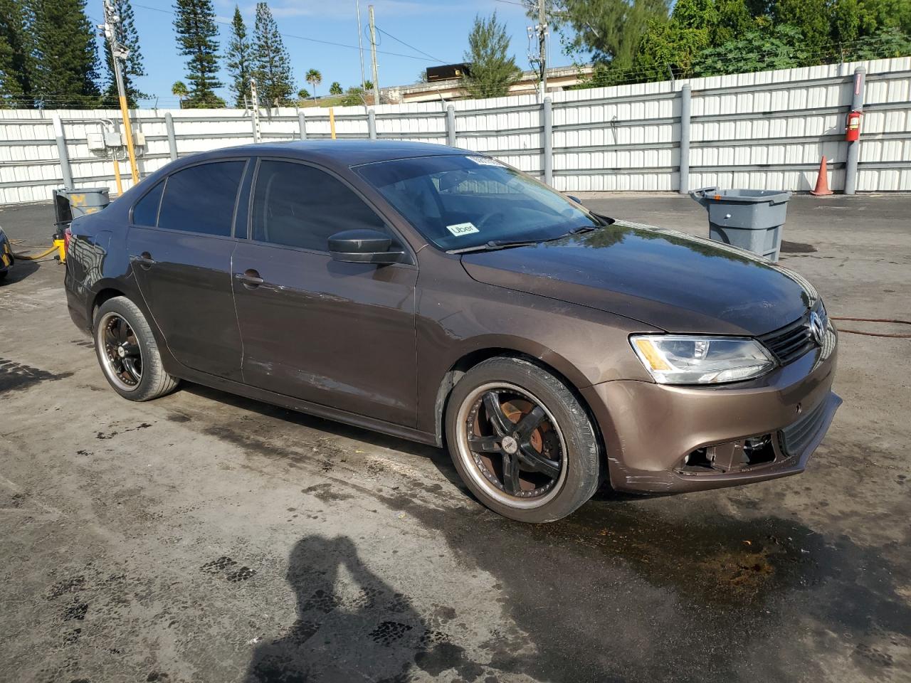 VOLKSWAGEN JETTA BASE