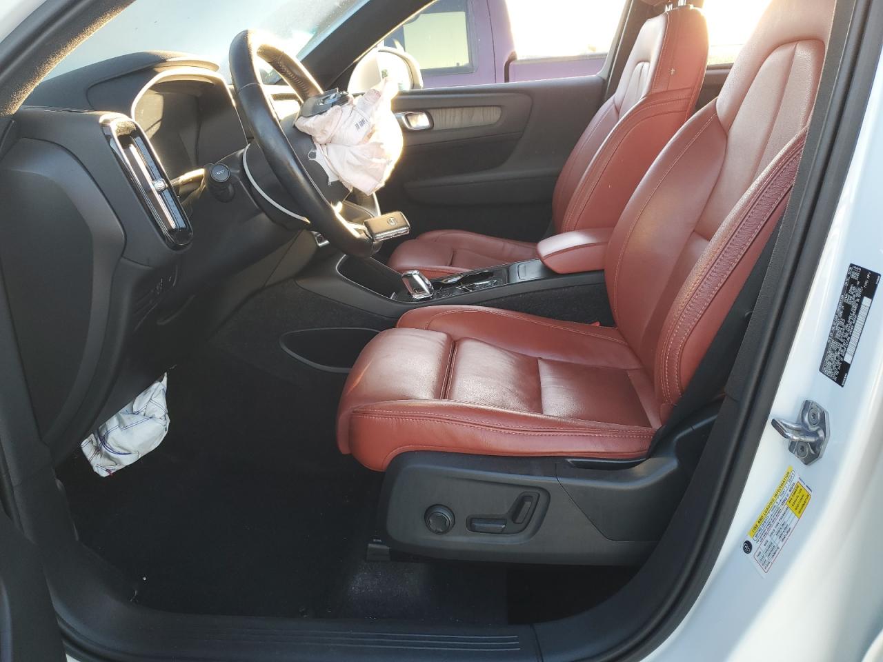 VOLVO XC40 T5 INSCRIPTION