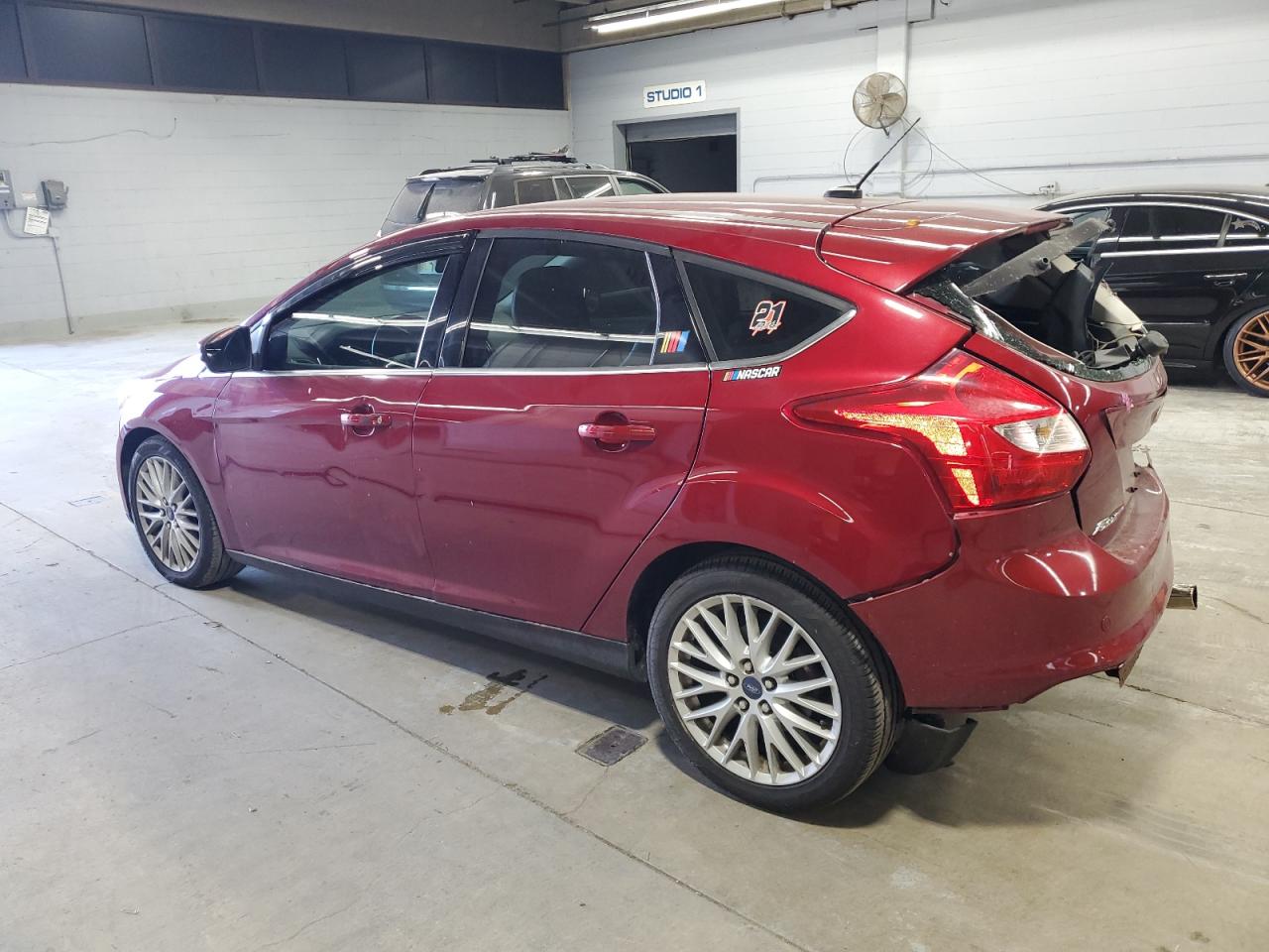 FORD FOCUS TITANIUM