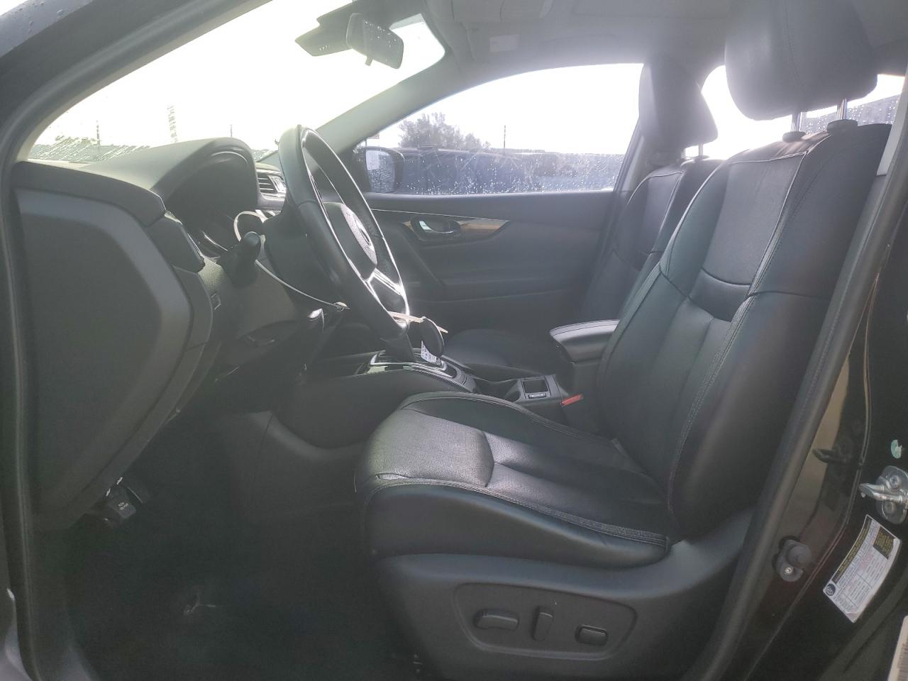 NISSAN ROGUE SPORT S