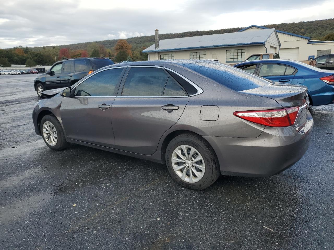 TOYOTA CAMRY LE