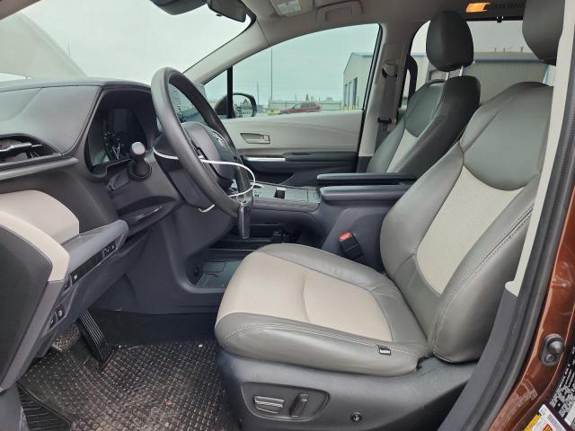 2022 TOYOTA SIENNA LE 5TDKSKFC7NS041097