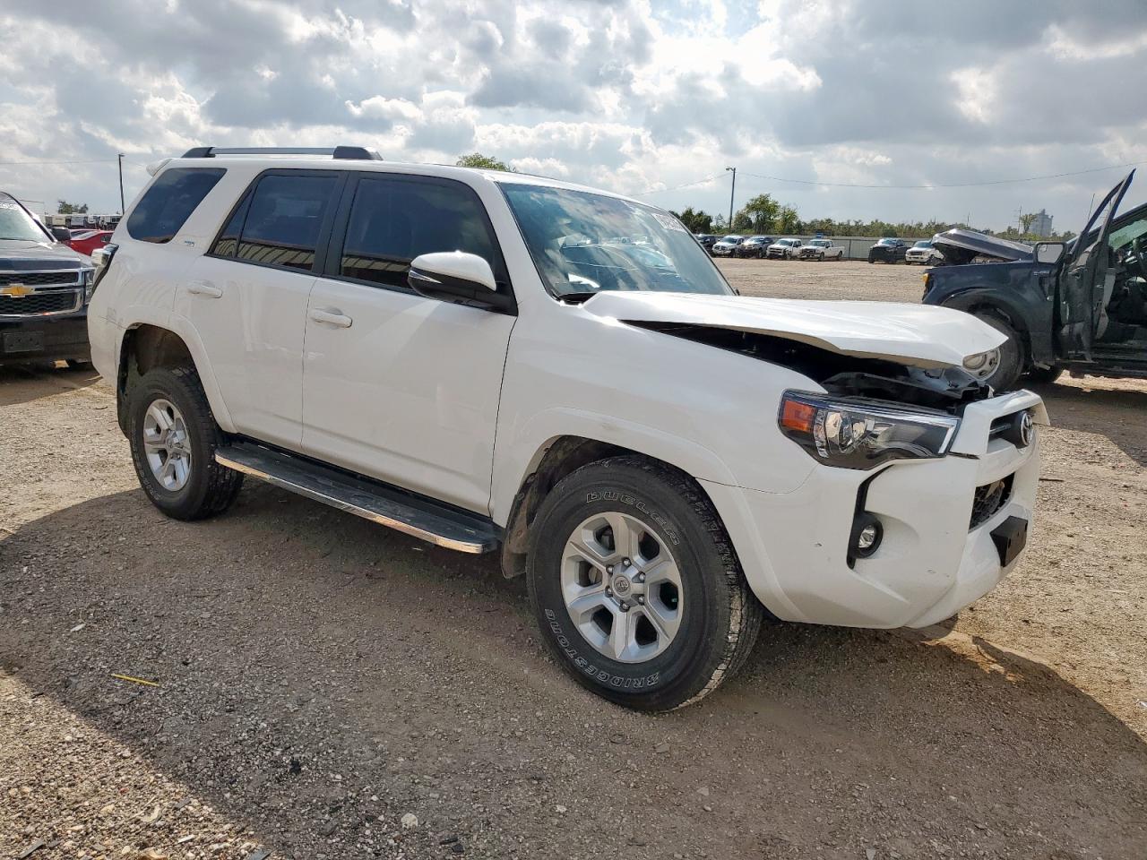 TOYOTA 4RUNNER SR5