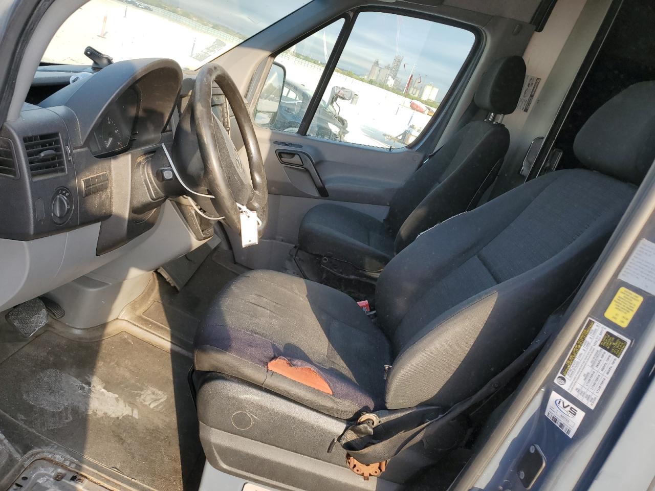 MERCEDES-BENZ SPRINTER 2500