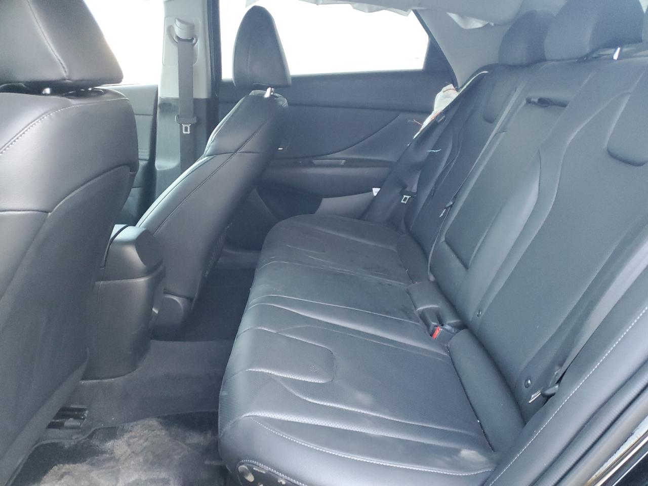 HYUNDAI ELANTRA LUXURY