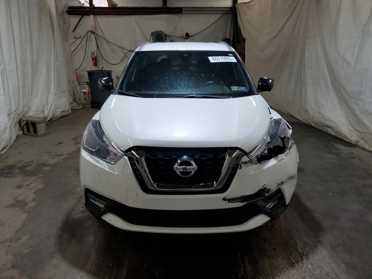 NISSAN KICKS SR