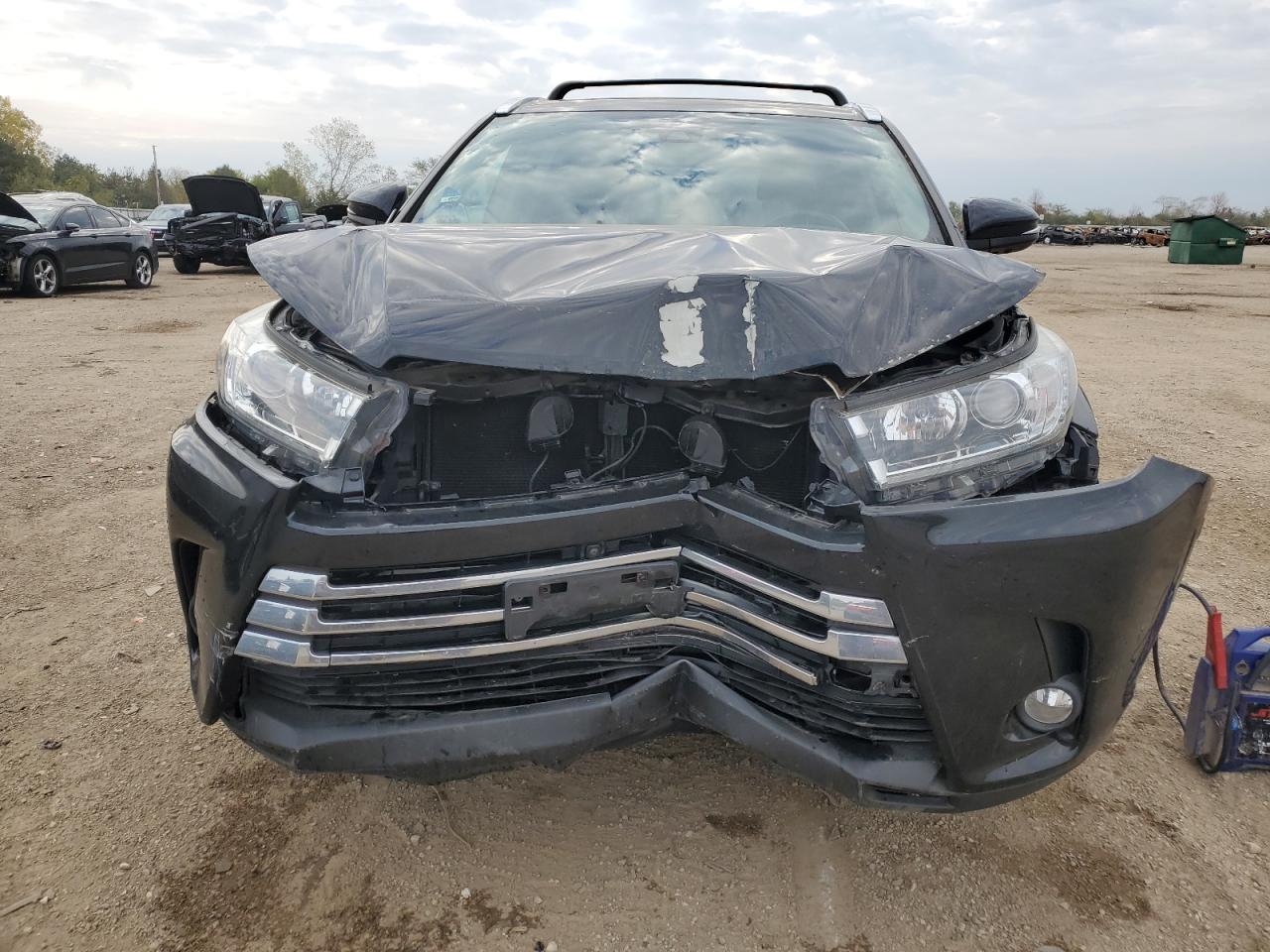 TOYOTA HIGHLANDER LIMITED