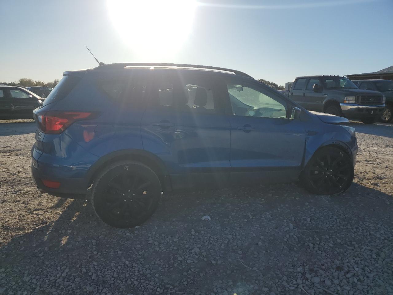 FORD ESCAPE SE