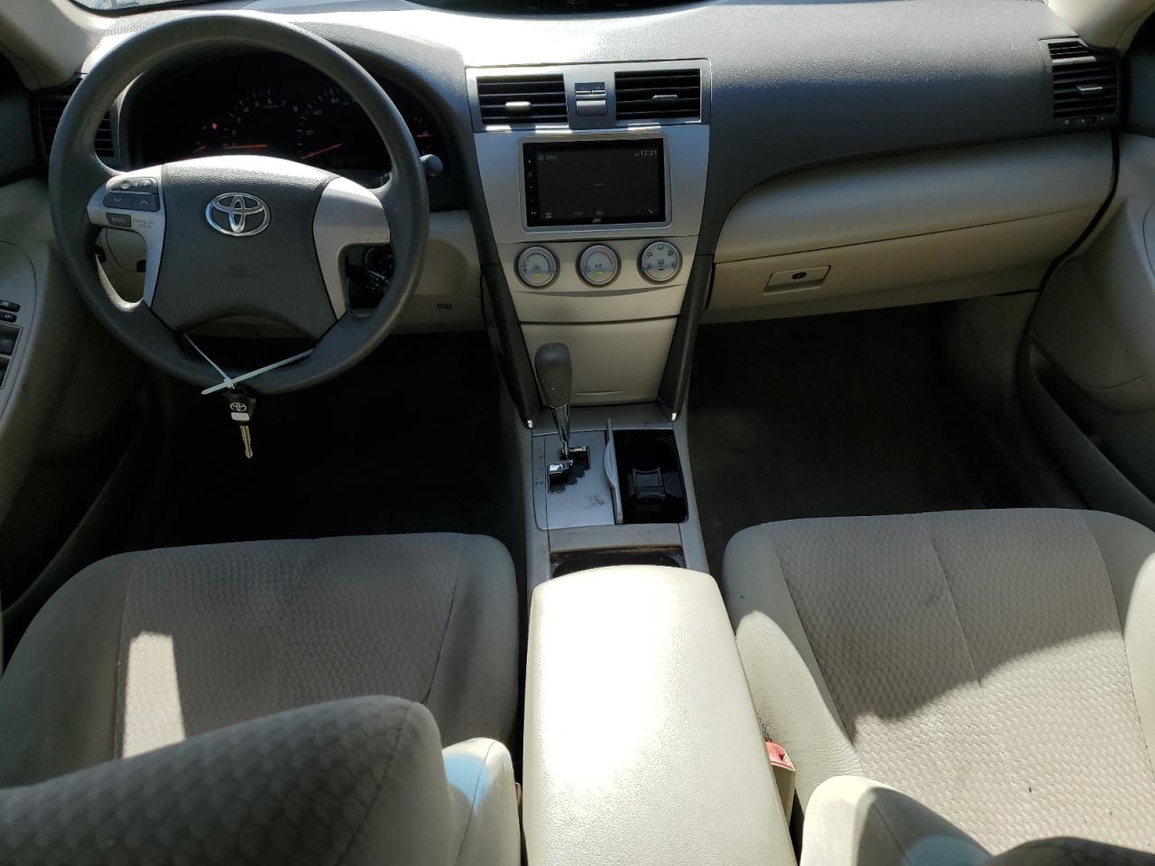TOYOTA CAMRY BASE