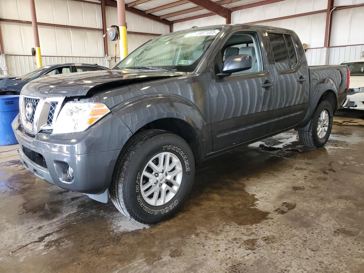 NISSAN FRONTIER S