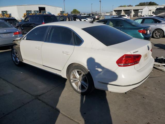 2015 VOLKSWAGEN PASSAT SE - 1VWBV7A33FC098151