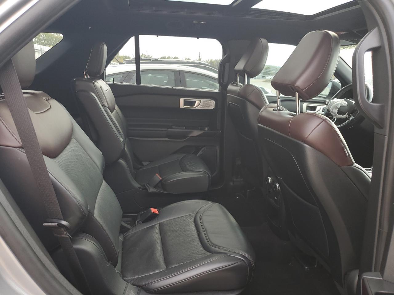 FORD EXPLORER PLATINUM