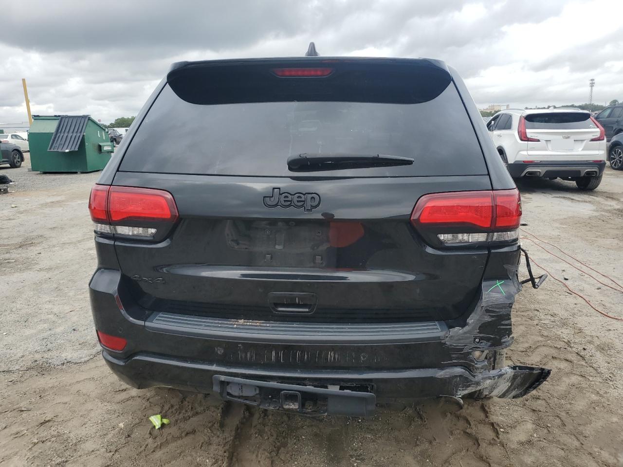 JEEP GRAND CHEROKEE LAREDO