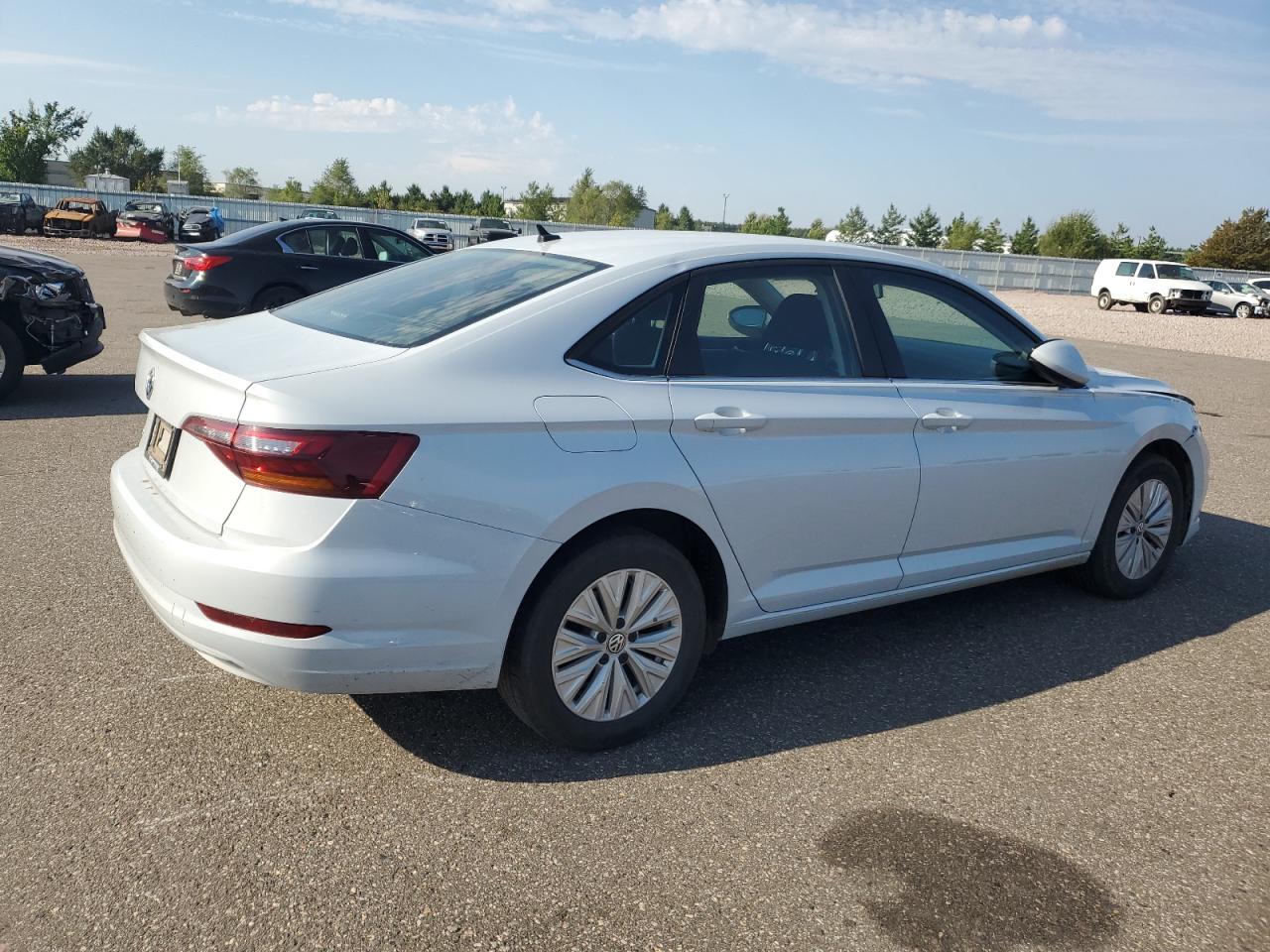 VOLKSWAGEN JETTA S