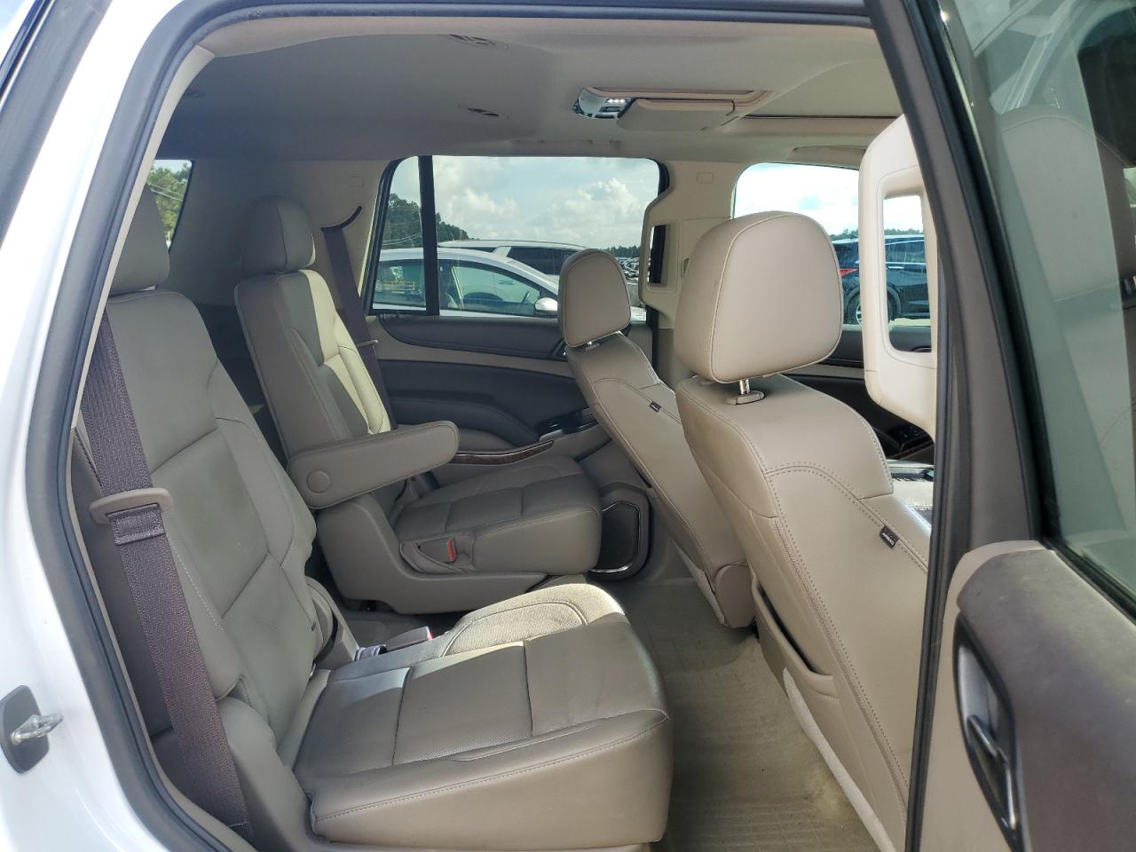 CHEVROLET TAHOE C1500 PREMIER