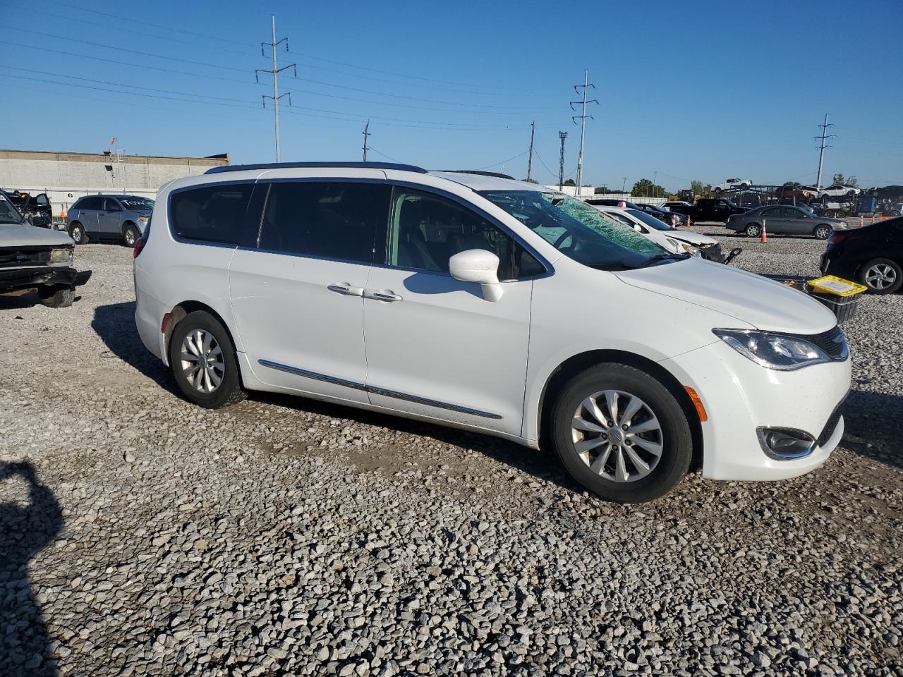 CHRYSLER PACIFICA TOURING L