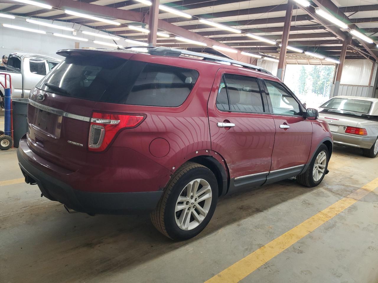 FORD EXPLORER XLT