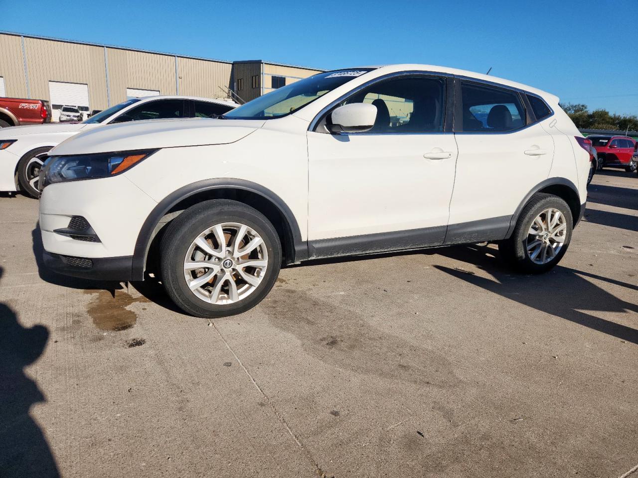NISSAN ROGUE SPORT S