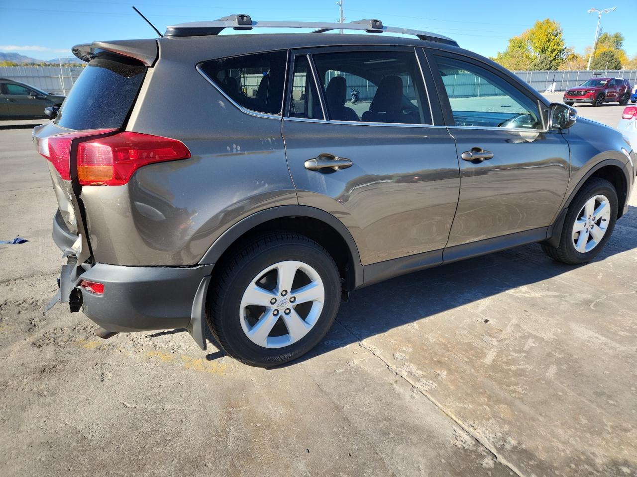 TOYOTA RAV4 XLE