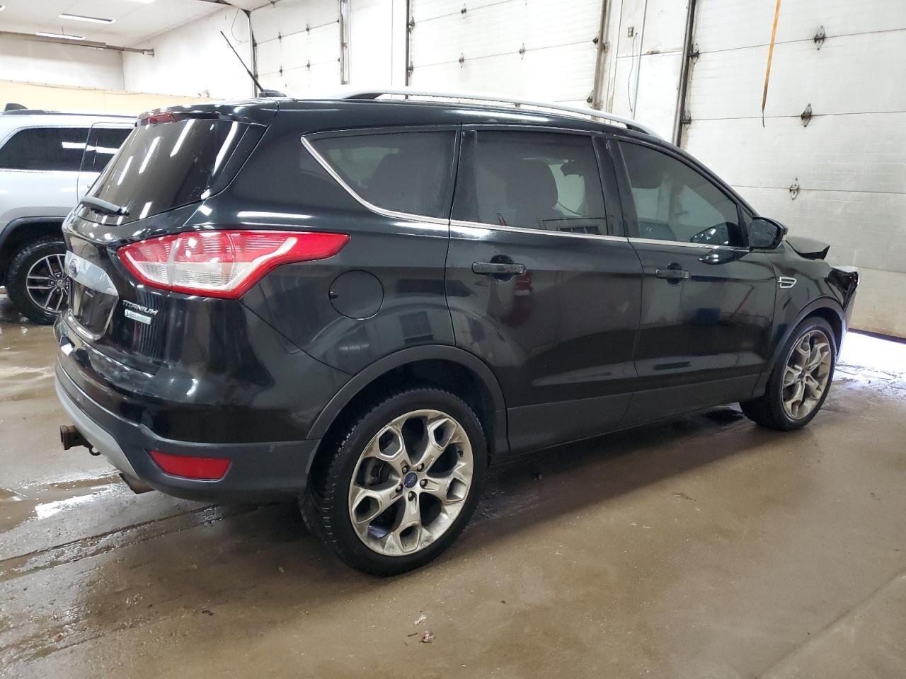 FORD ESCAPE TITANIUM