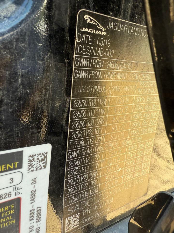 JAGUAR F-PACE R - SPORT