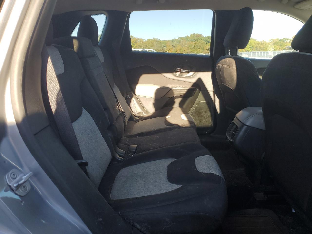 JEEP GRAND CHEROKEE LATITUDE