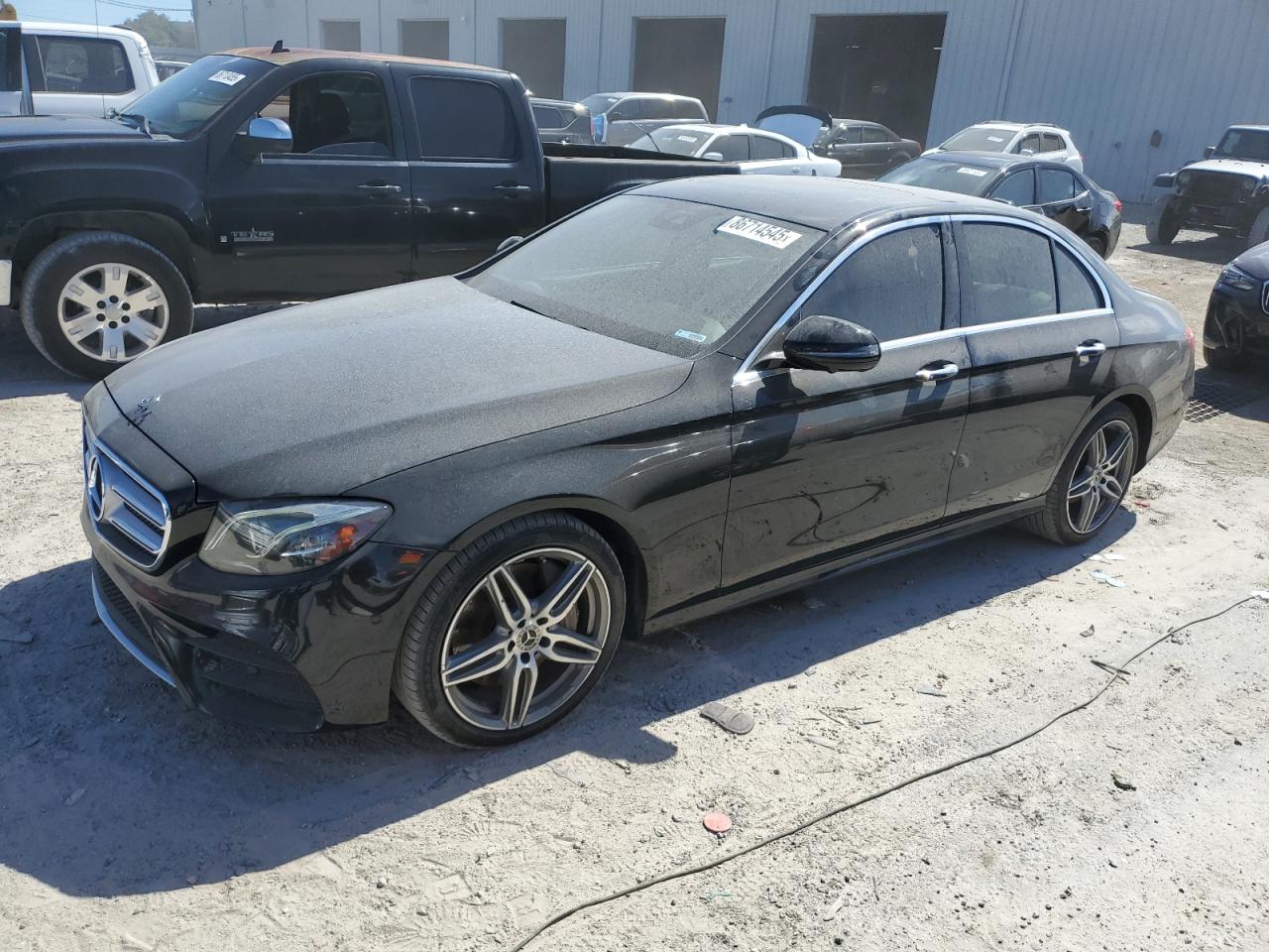 MERCEDES-BENZ E-CLASS 300