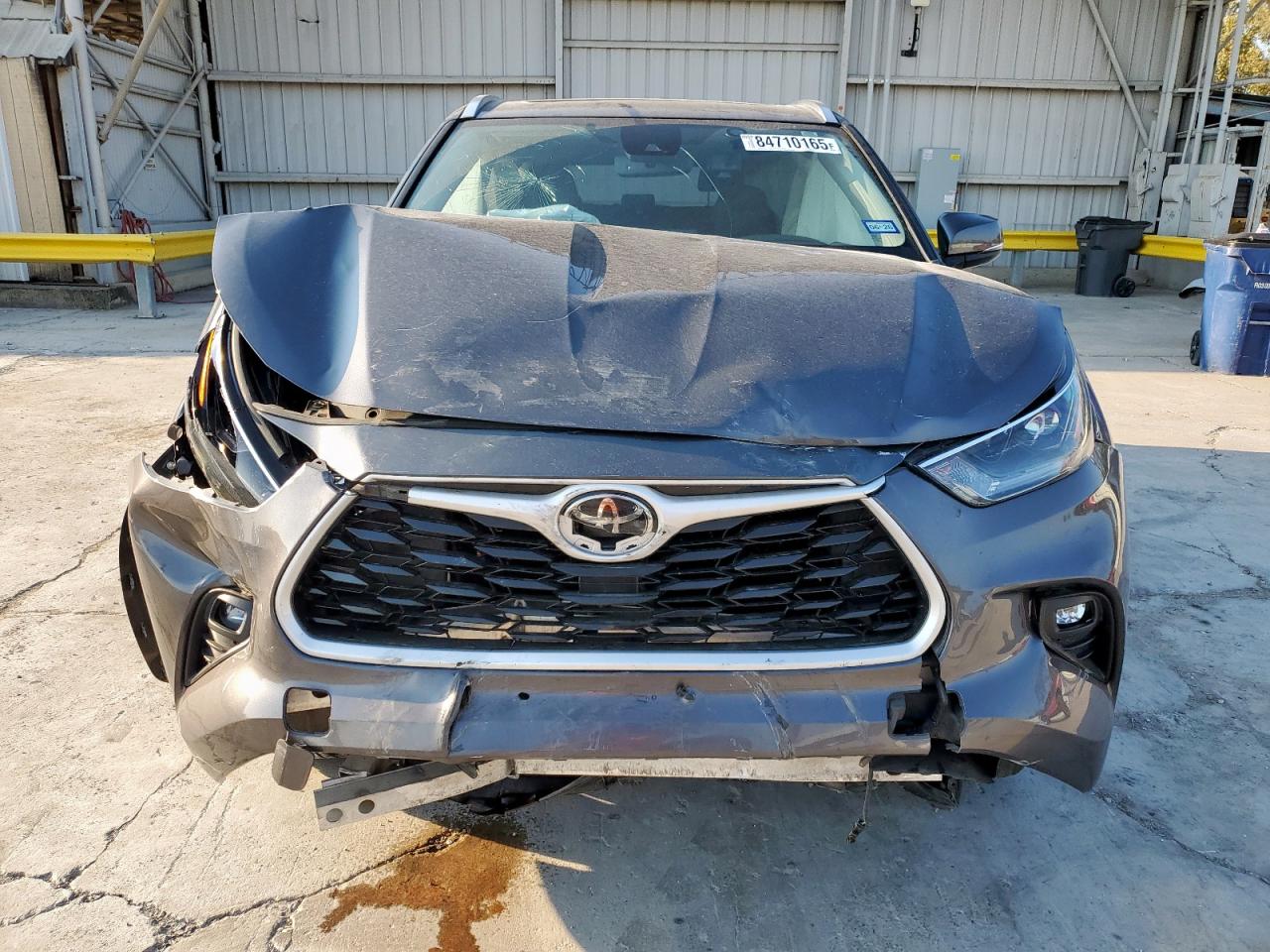 TOYOTA HIGHLANDER XLE