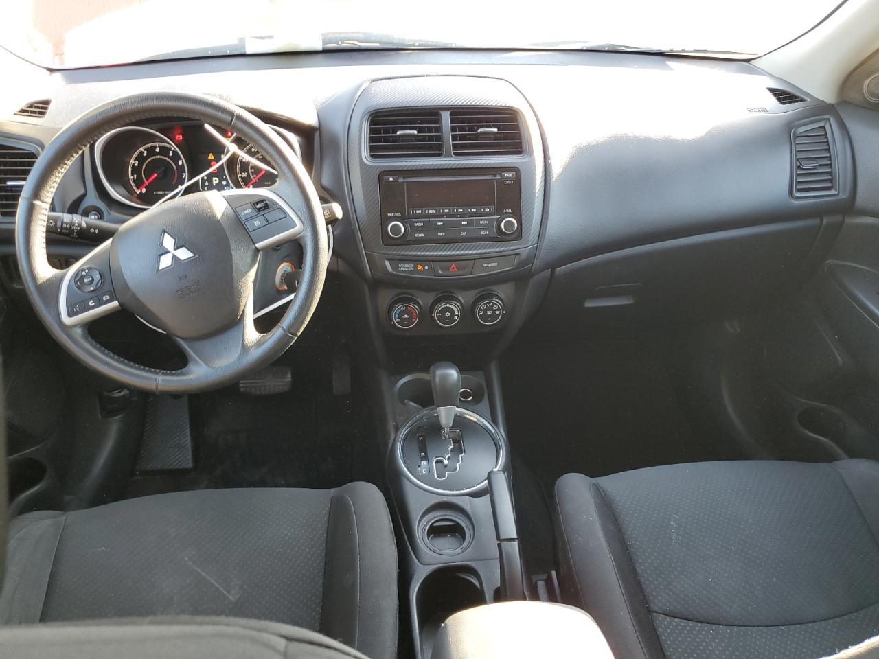 MITSUBISHI OUTLANDER ES