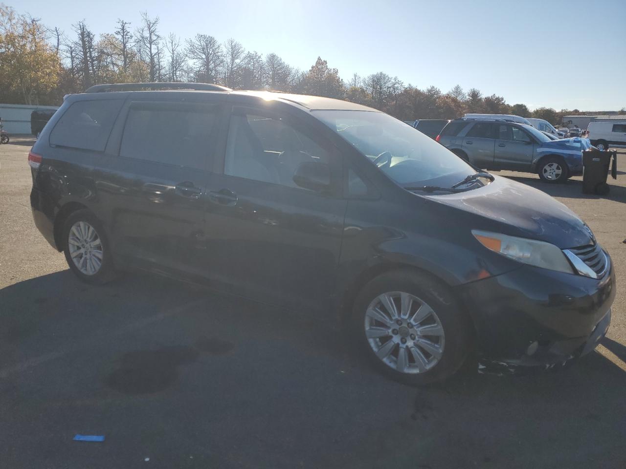 Lot #3285546265 2011 TOYOTA SIENNA LE