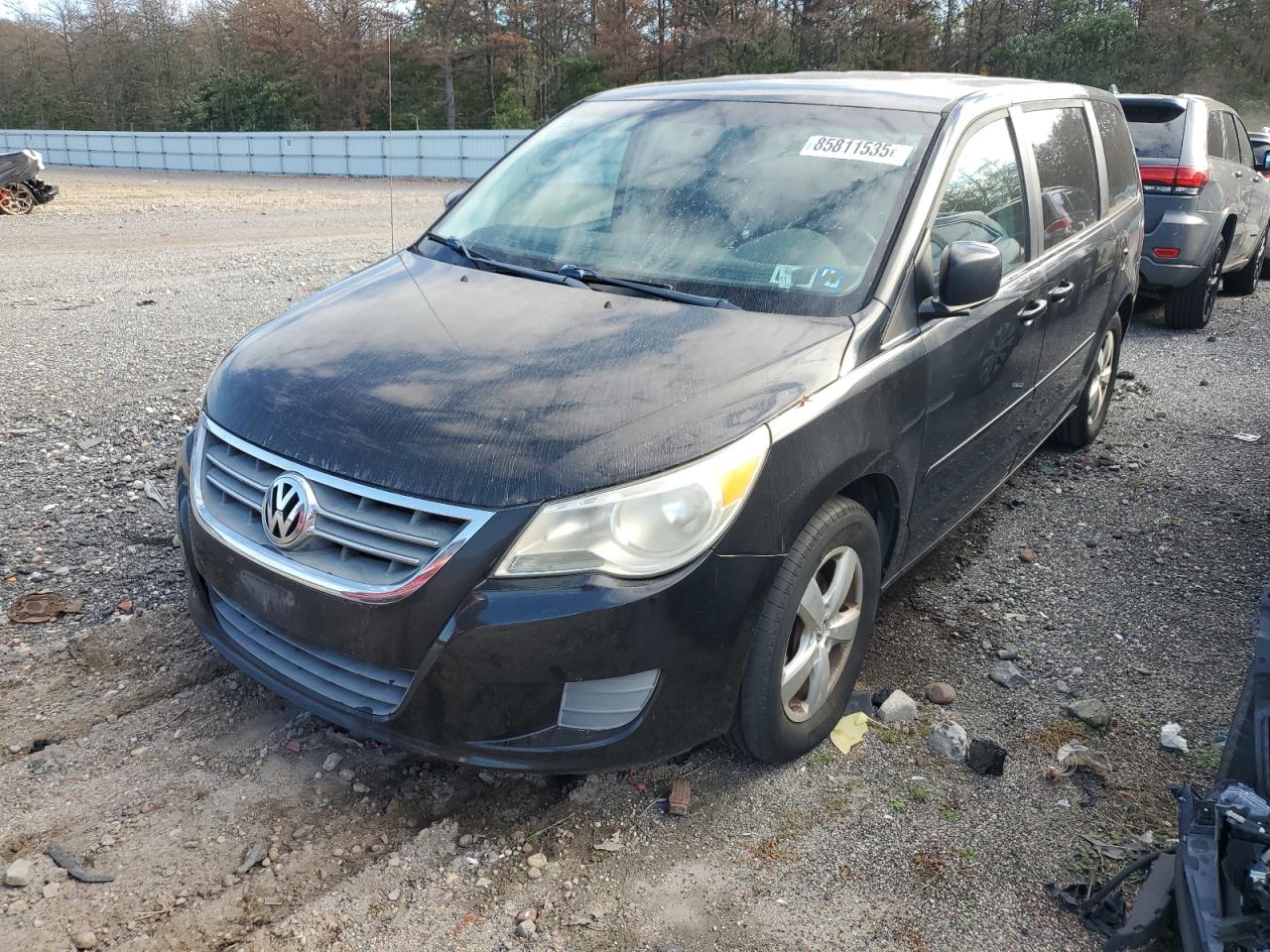 Lot #3265786234 2010 VOLKSWAGEN ROUTAN SE