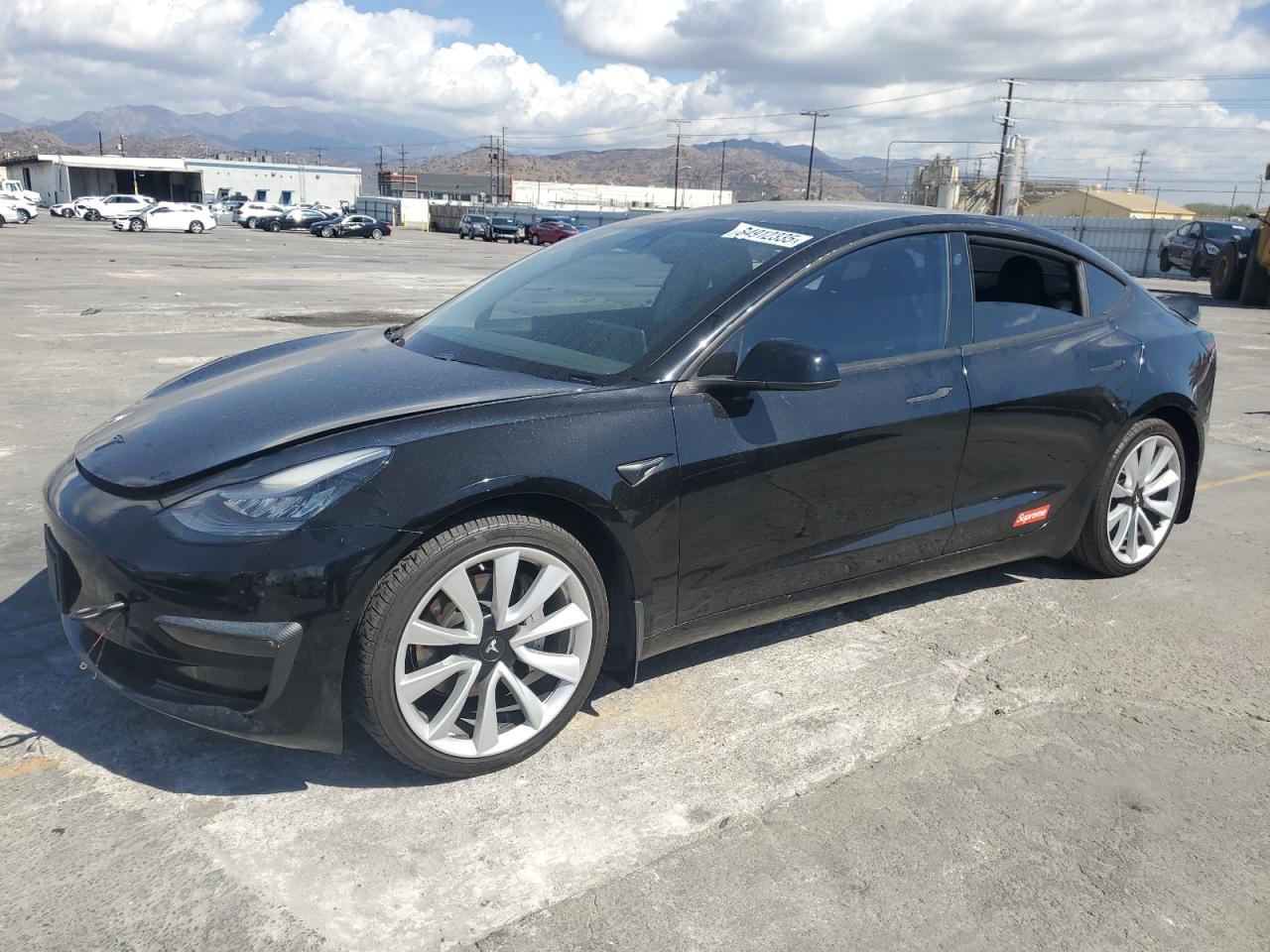 TESLA MODEL 3