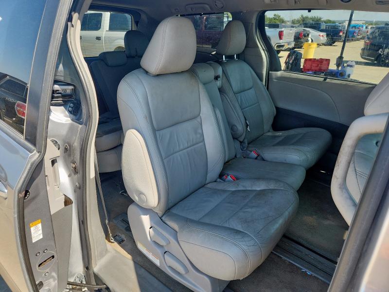 2018 TOYOTA SIENNA XLE 5TDYZ3DC3JS920329