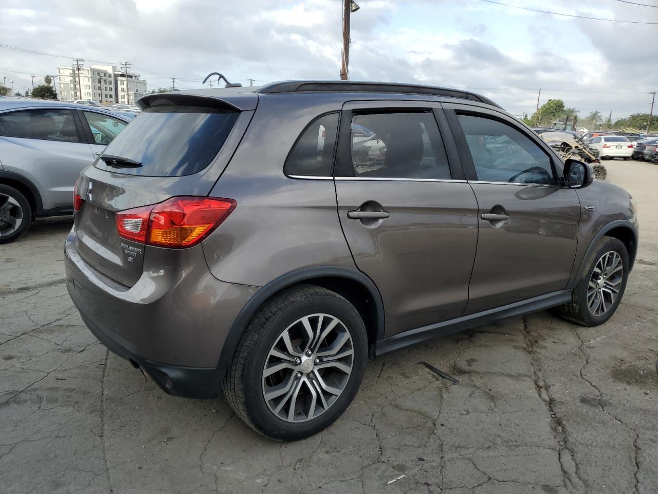 MITSUBISHI OUTLANDER SEL