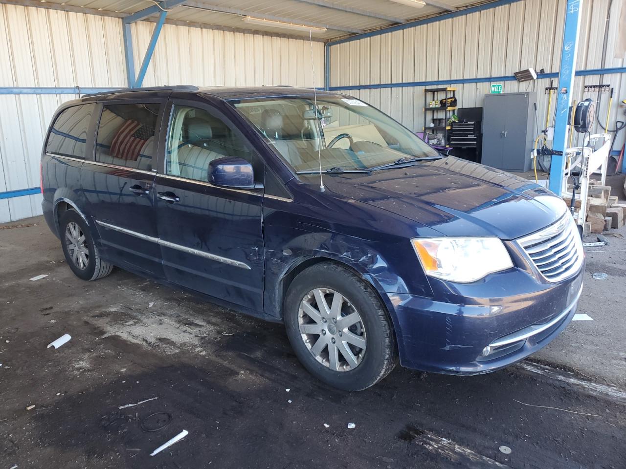 CHRYSLER TOWN & COUNTRY TOURING