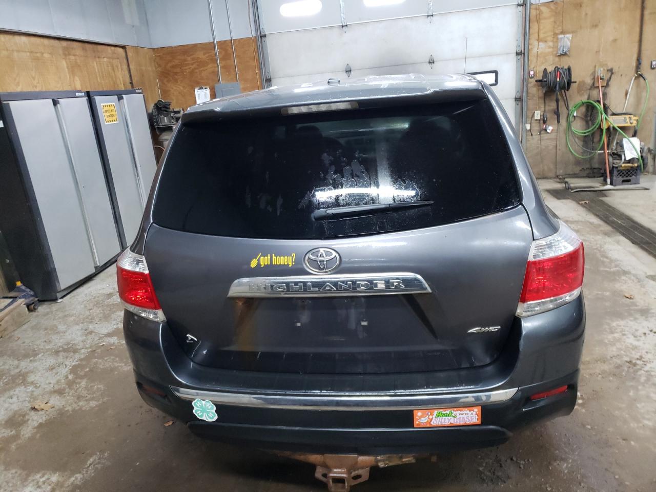 TOYOTA HIGHLANDER BASE