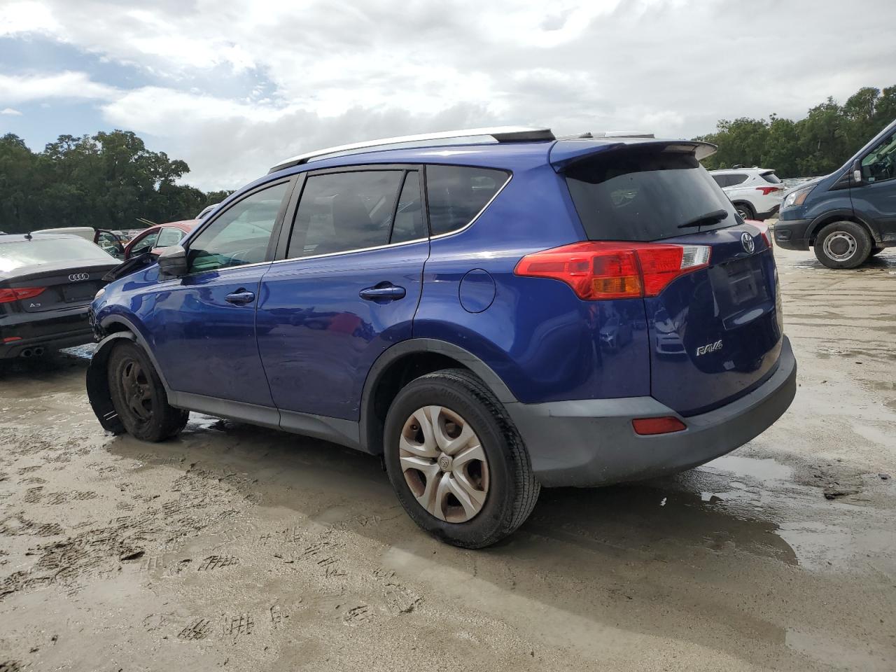TOYOTA RAV4 LE