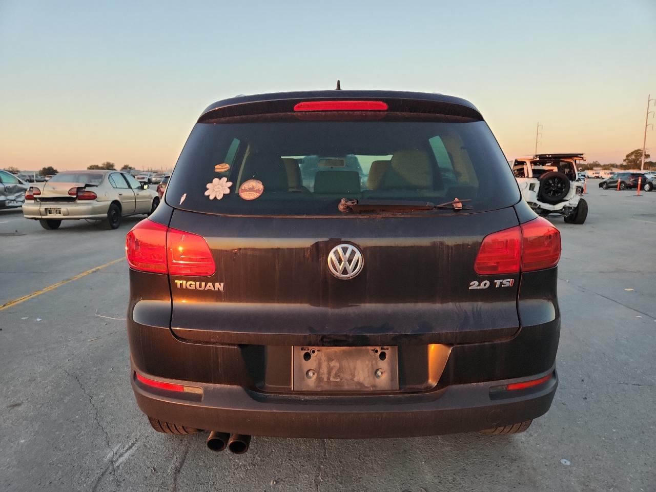 VOLKSWAGEN TIGUAN S