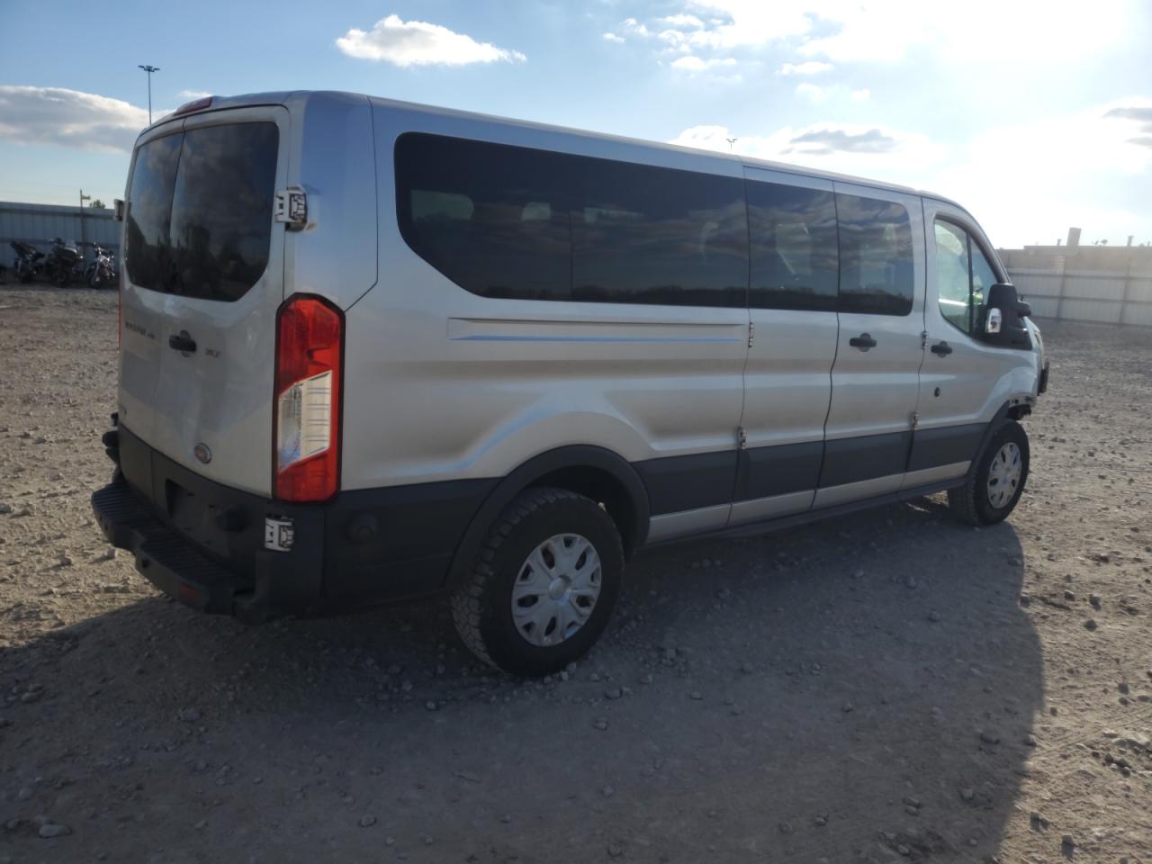 FORD TRANSIT T-350